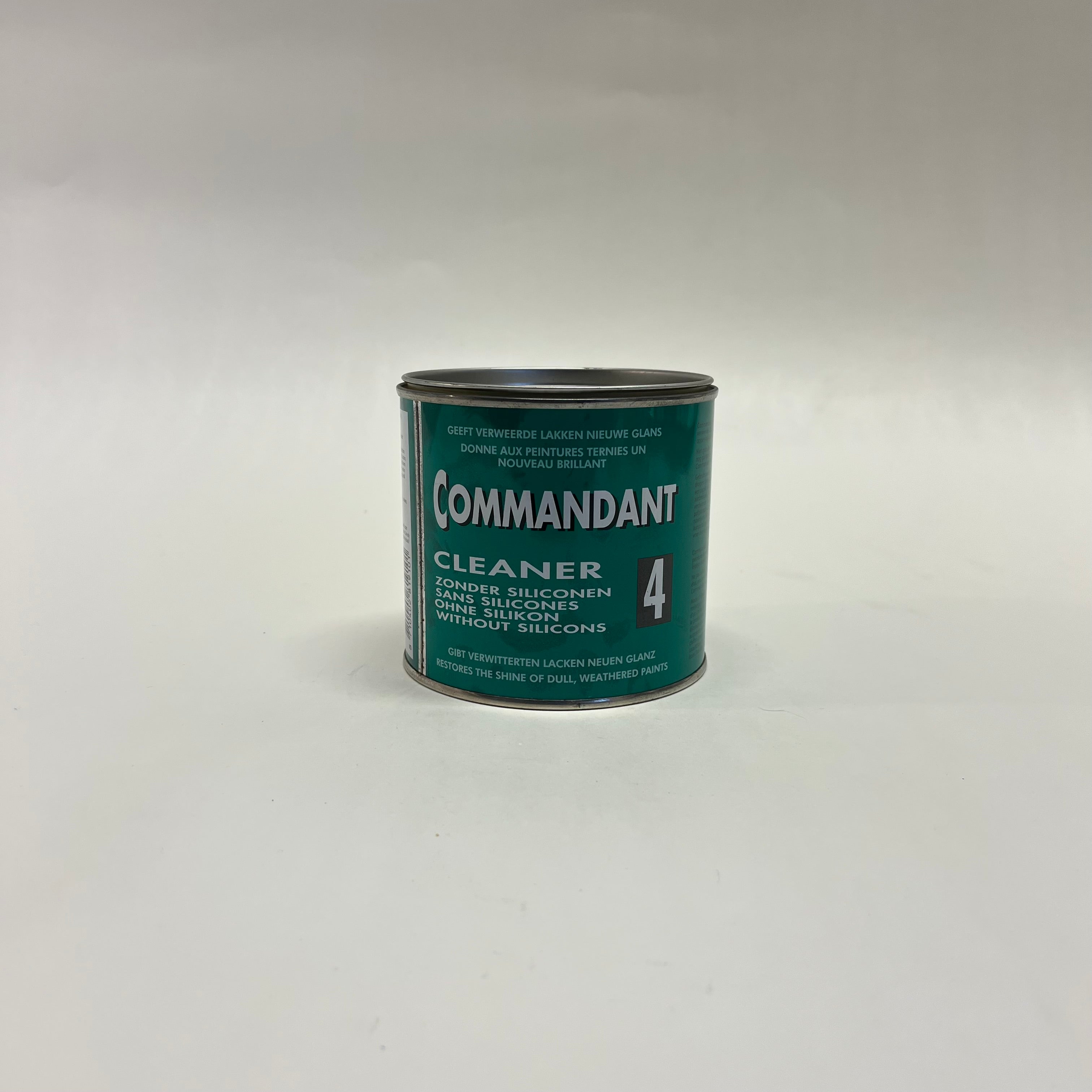 Commandant 4 cleaner voor verweerde lakken