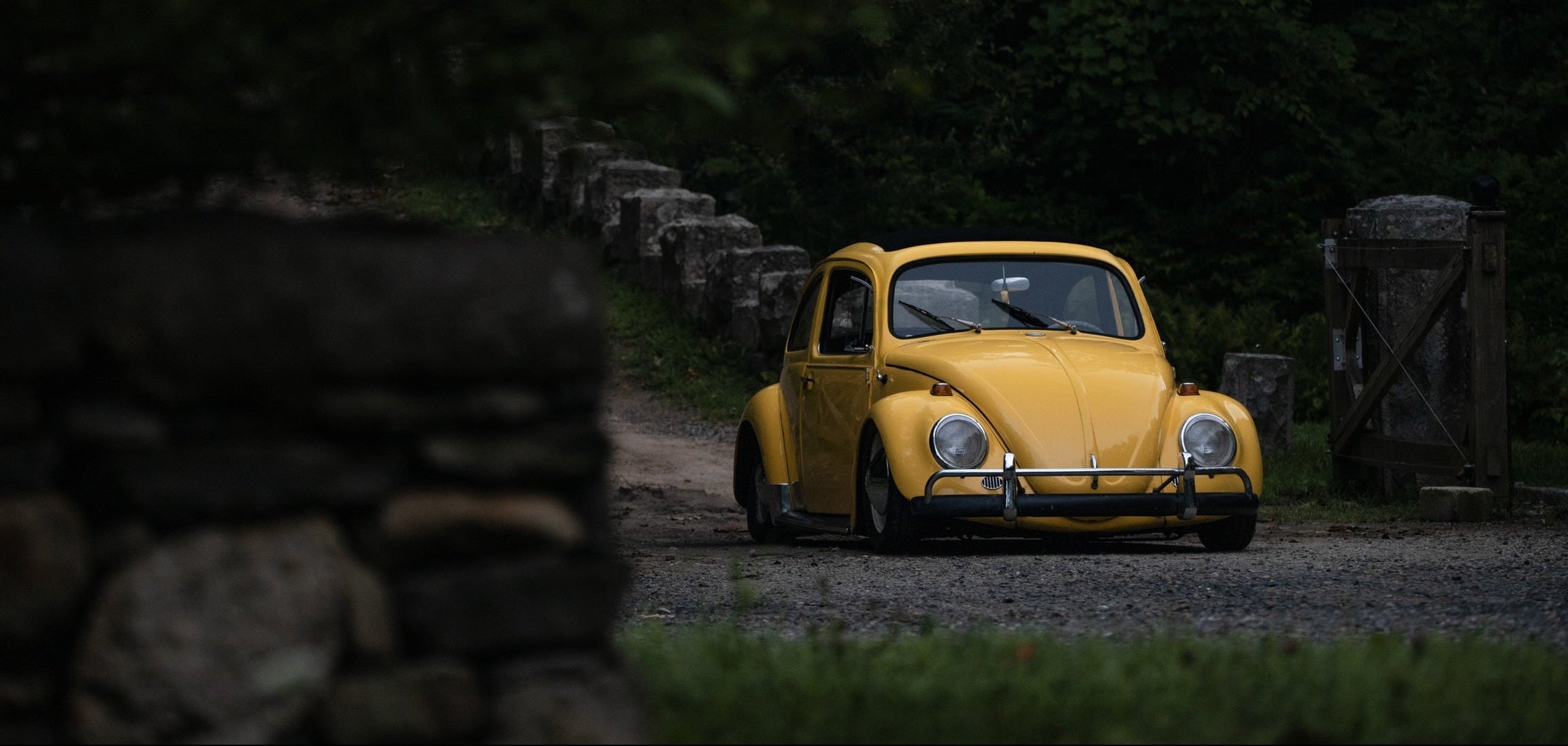 Werkenwagen - de online autogarage. Alles voor auto hertel, reparatie en onderhoud.

Thuispagina

a-yellow-car-parked-on-a-lush-country-road